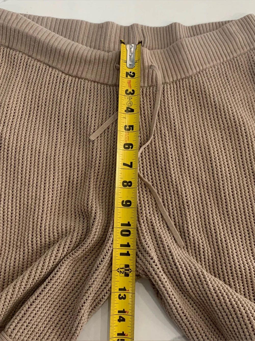 Alo Yoga Open-Knit Shorts Men Medium? Chestnut Pockets Logo (See measurements)